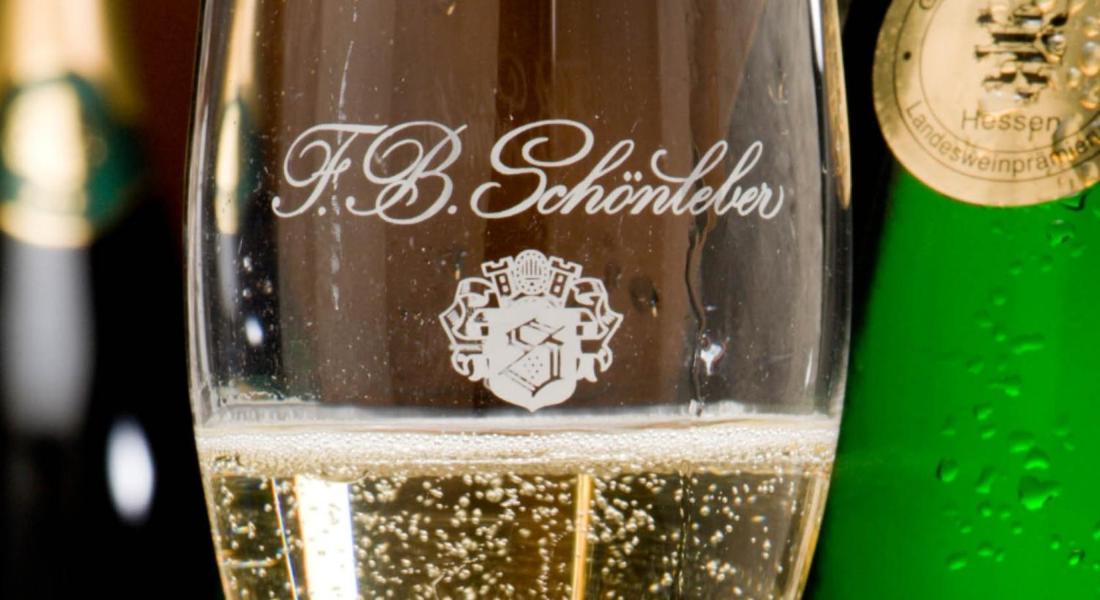 Wein- Und Sekthaus F.B.Schoenleber Oestrich-Winkel Exterior foto